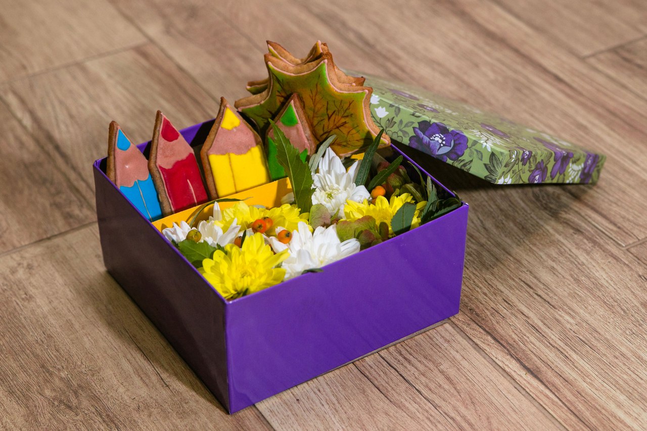 Что подарить на 1 сентября учителю